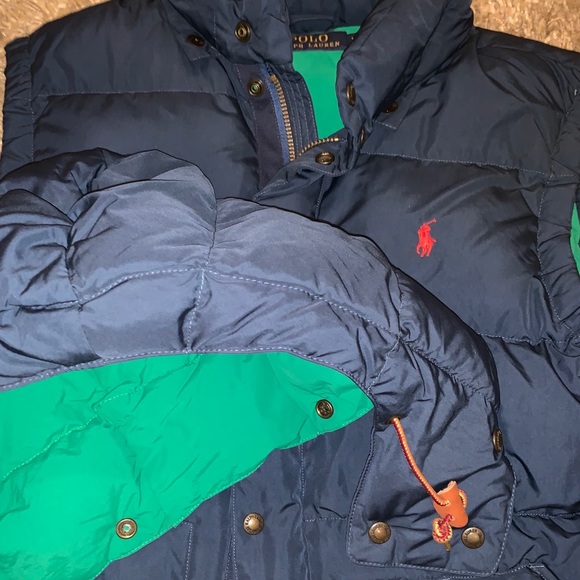 Ralph Lauren Goose-Down Vest and Hood - Picture 5 of 5